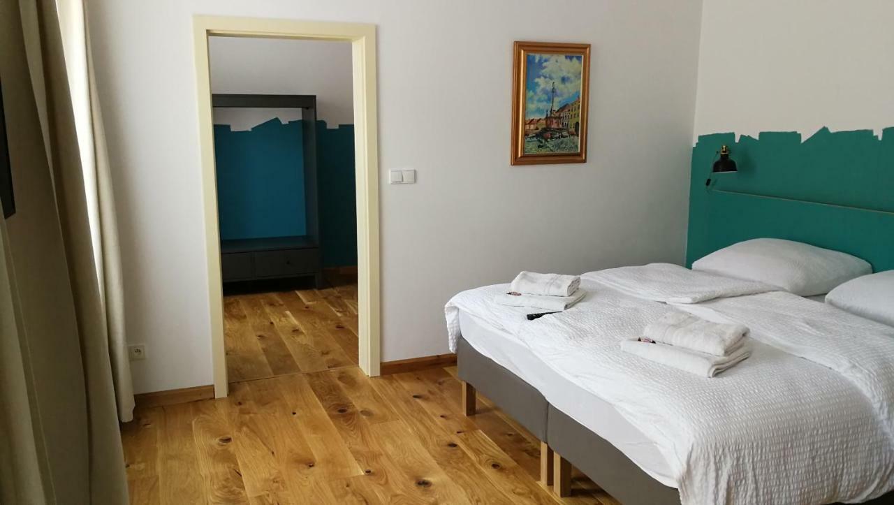Penzion Stastny Medved Znojmo Kültér fotó