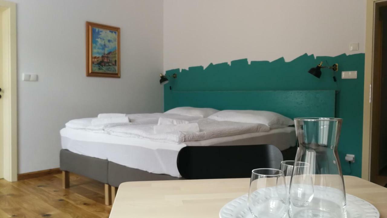 Penzion Stastny Medved Znojmo Kültér fotó