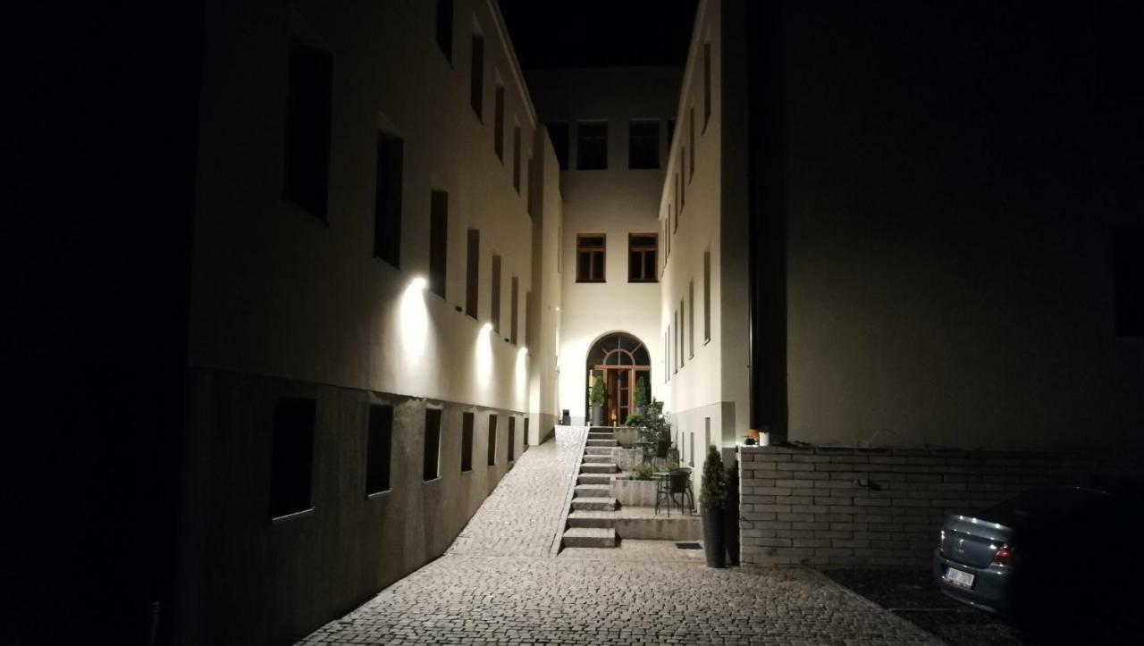 Penzion Stastny Medved Znojmo Kültér fotó